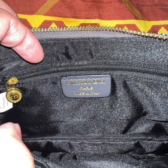 Totes/purse/bags - Picture 3 of 10